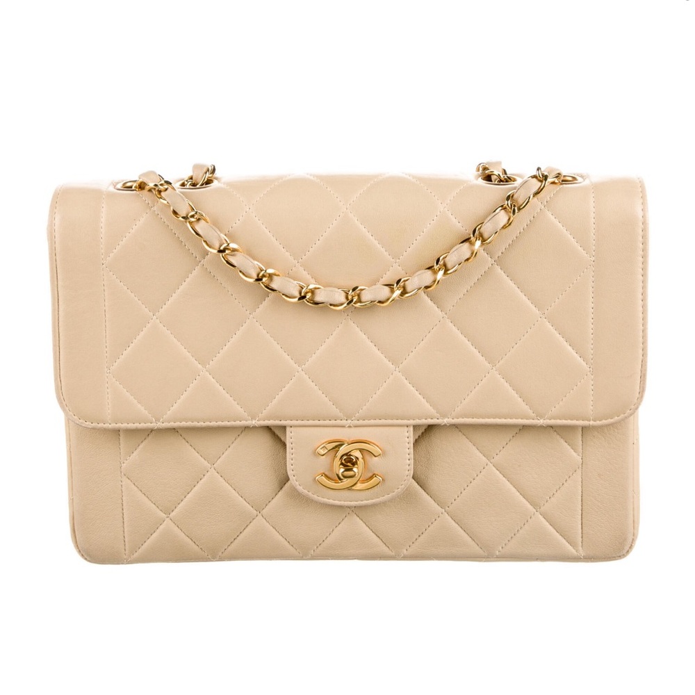 Chanel Beige Quilted CC Flap Bag - Picture 2 of 14
